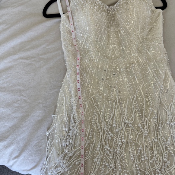 Short Pearl Reception Dress - Picture 4 of 7